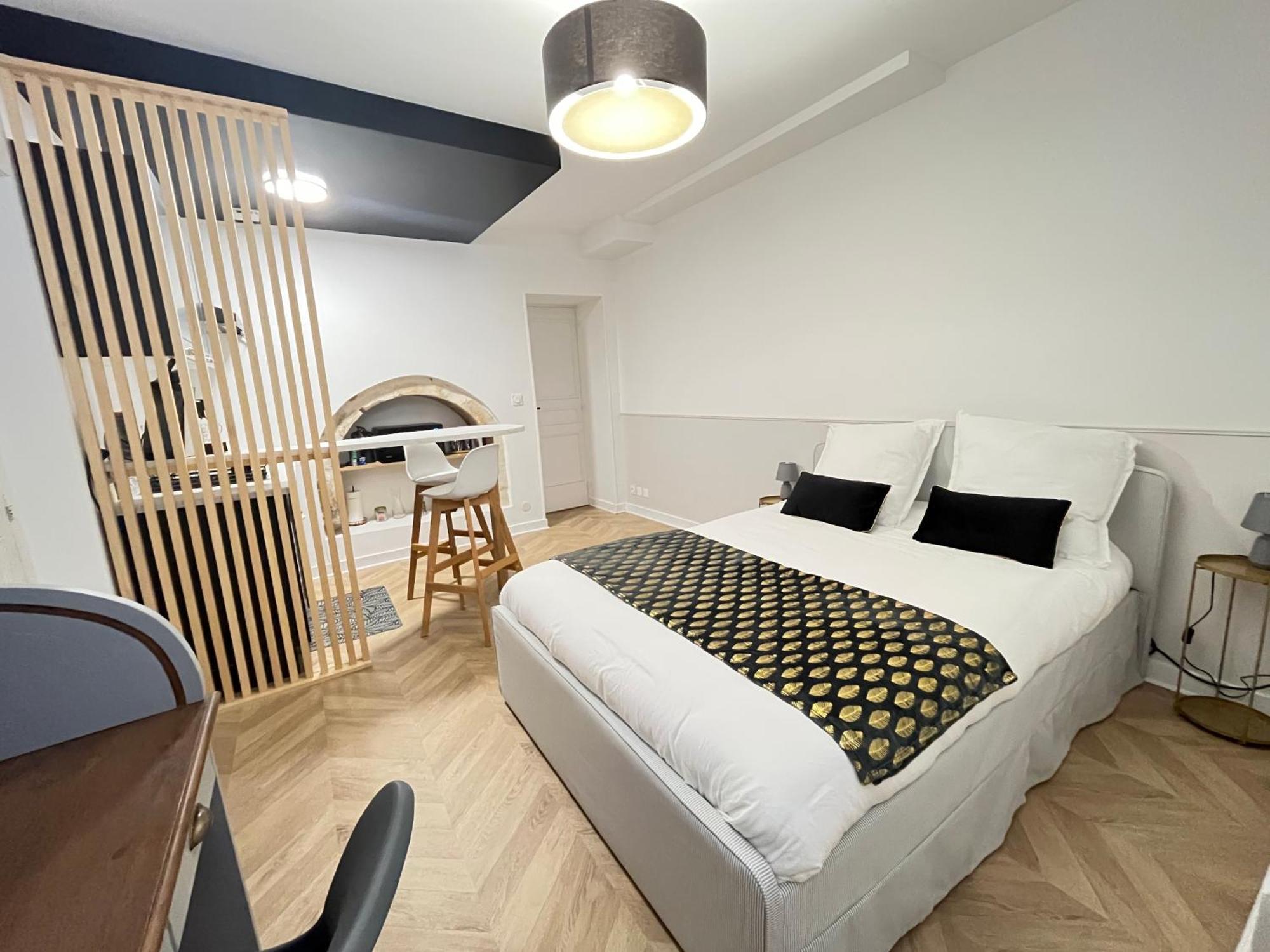 Le Haslay Seraucourt En Plein Coeur De De - Charme De L Ancien Et Confort Contemporain Appartement