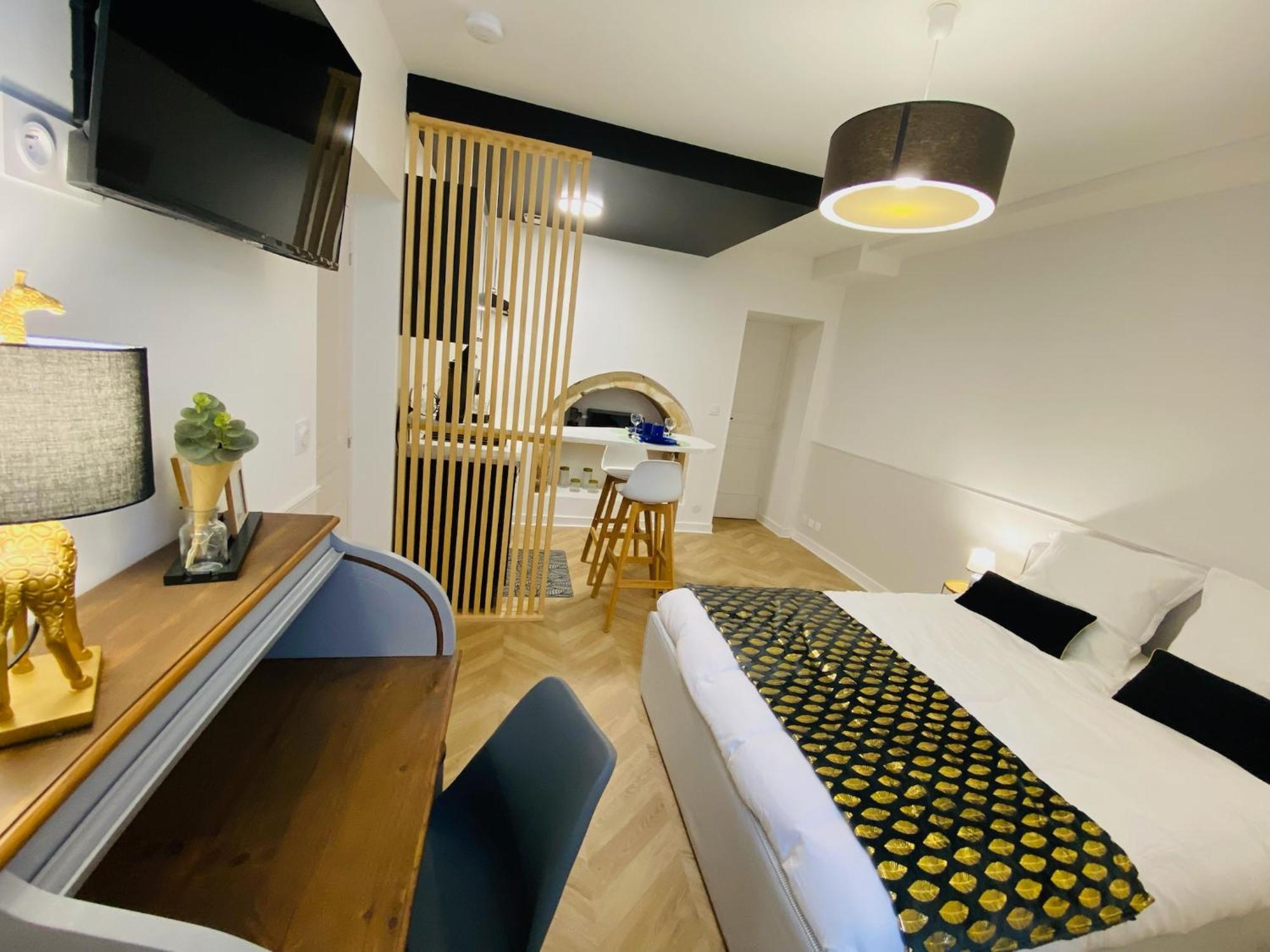 Apartment Le Haslay Seraucourt En Plein Coeur De De - Charme De L Ancien Et Confort Contemporain Bourges